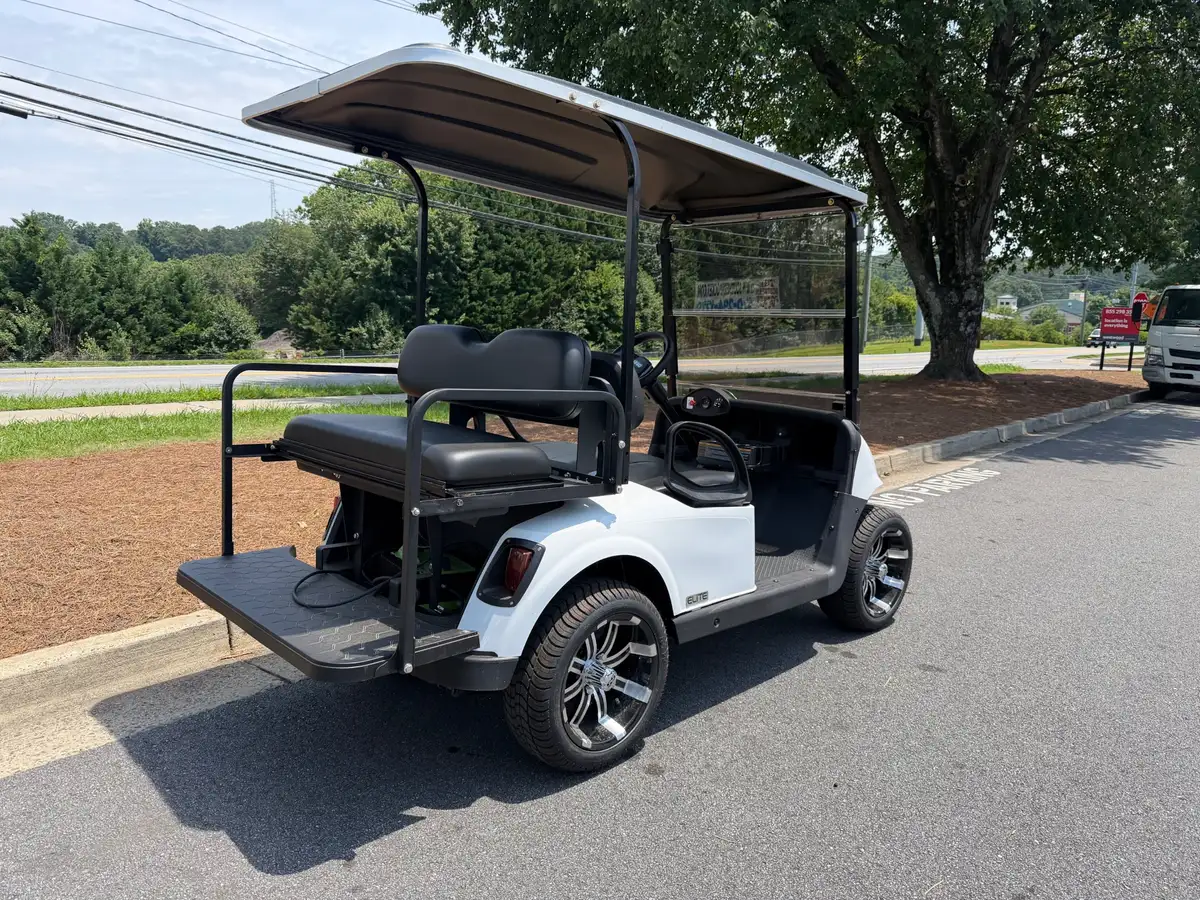 2021 E-Z-GO RXV ELiTE Lithium thumb 3