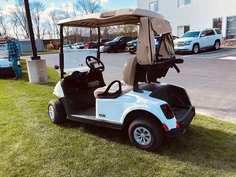 2020 E-Z-GO RXV Freedom thumb 3