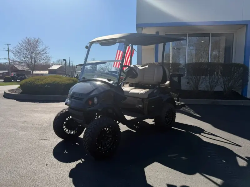 2026 E-Z-GO Express Summit X Package thumb 1