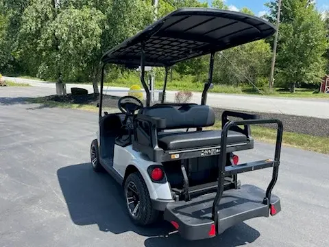 2026 E-Z-GO Valor ST Plus Package thumb 4