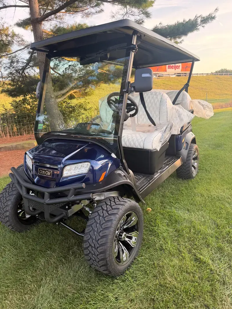 2027 Club Car Onward HP Lithium 4 Forward LSV thumb 4