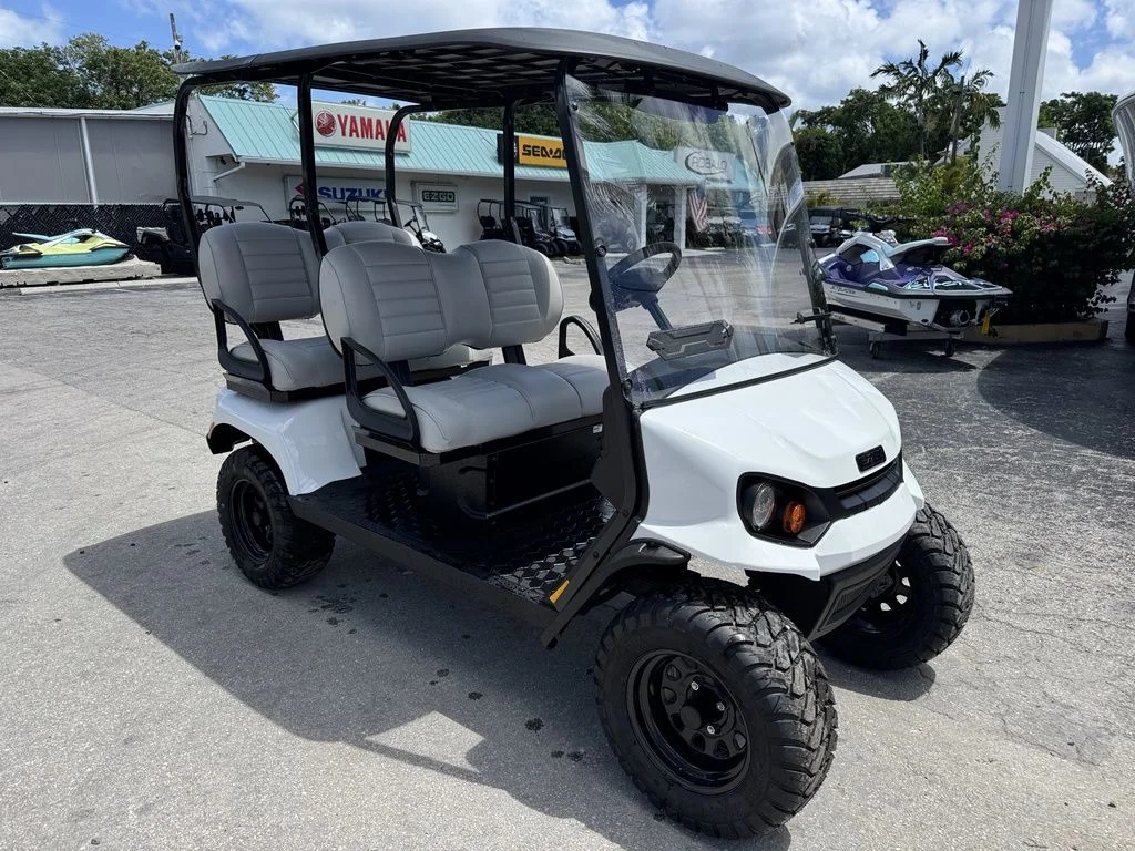 2026 E-Z-GO Liberty ELiTE Lithium thumb 3