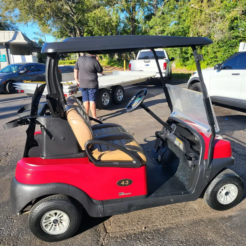 2020 Club Car 2 seater thumb 4