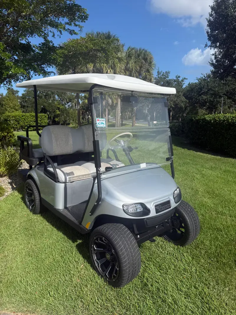 2018 E-Z-GO Valor ELiTE Lithium photo 1