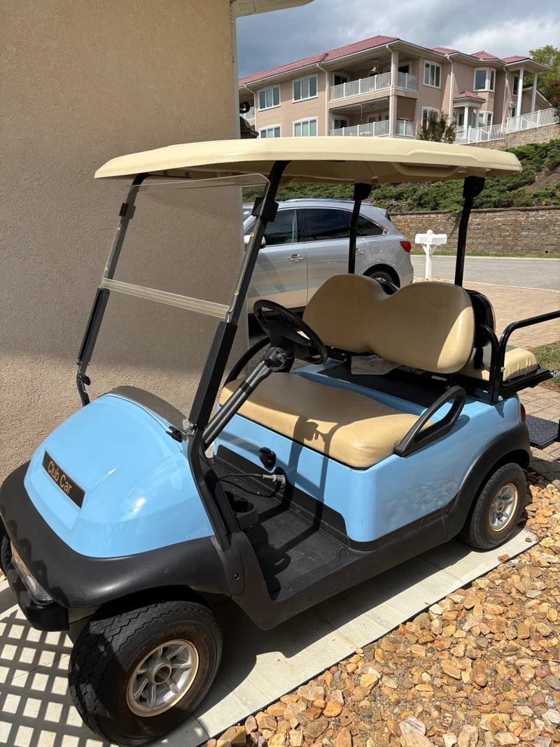 2012 Club Car Precedent Electric photo 1