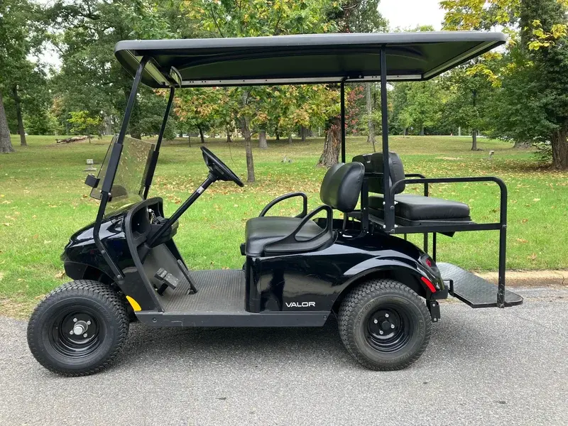 2022 E-Z-GO Valor 48V Electric thumb 3