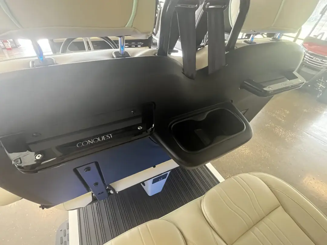 2026 Conquest S60P photo 9