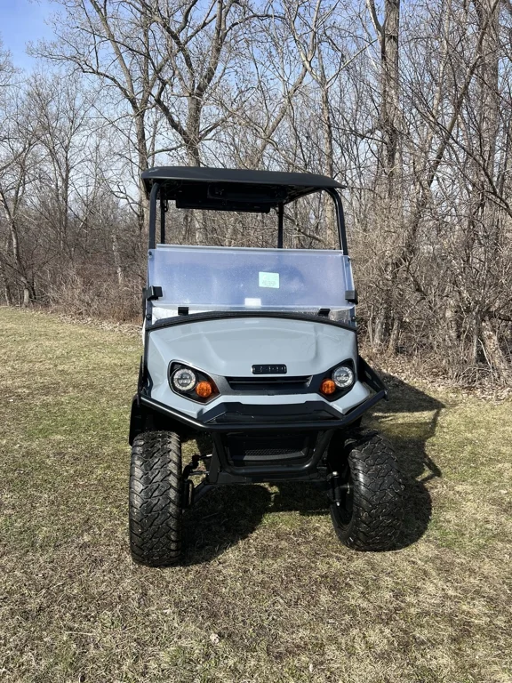 2026 E-Z-GO Express photo 3