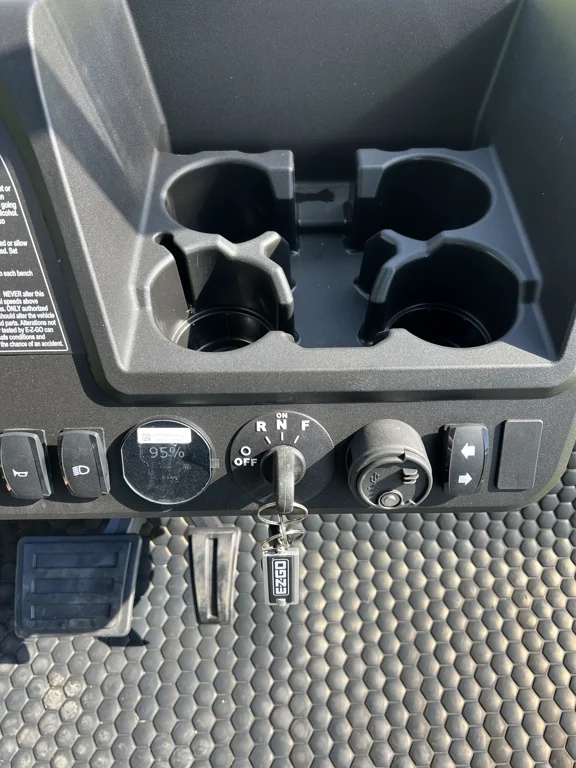2026 E-Z-GO RXV ELiTE Lithium photo 5