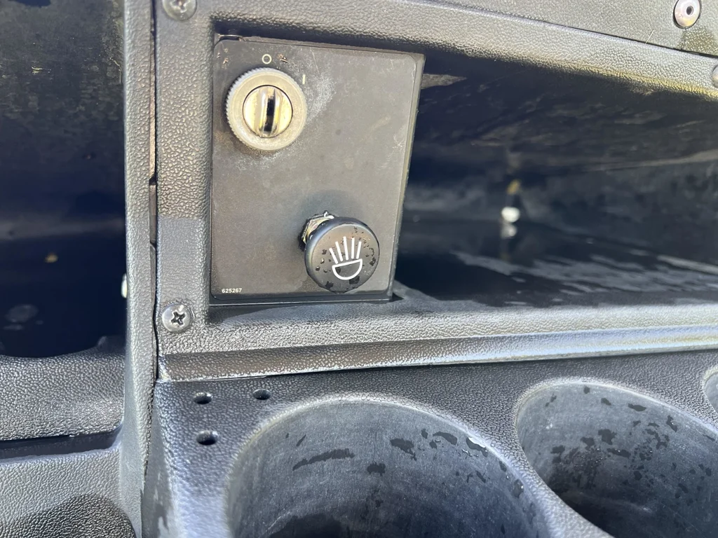 2017 E-Z-GO TXT photo 7