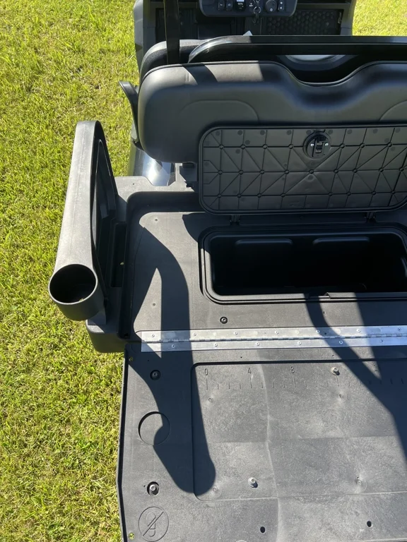 2026 E-Z-GO RXV ELiTE Lithium photo 8