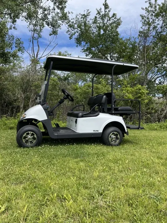 2021 E-Z-GO RXV ELiTE Lithium photo 1