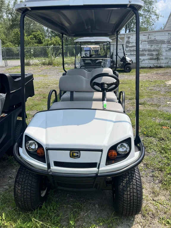 2025 Cushman Shuttle 6 Gas photo 3