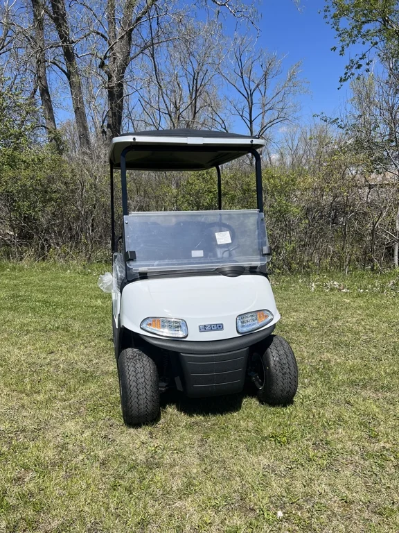 2021 E-Z-GO RXV ELiTE Lithium photo 3