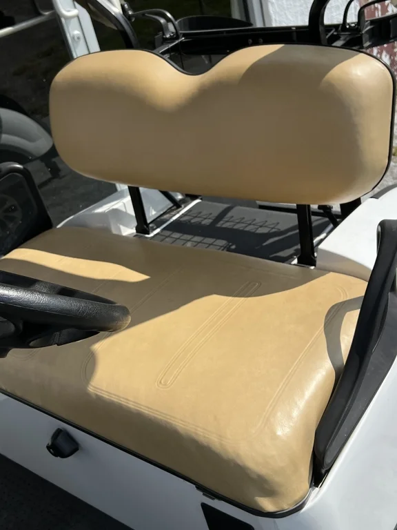 2022 E-Z-GO TXT photo 5