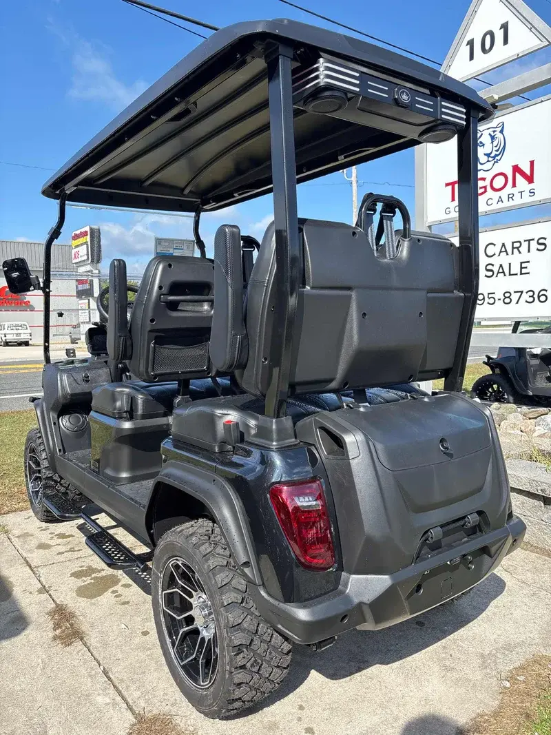 2027 Evolution D5 Maverick photo 3