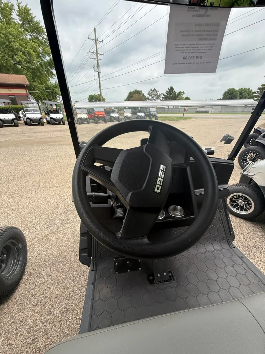 2026 E-Z-GO Liberty photo 5