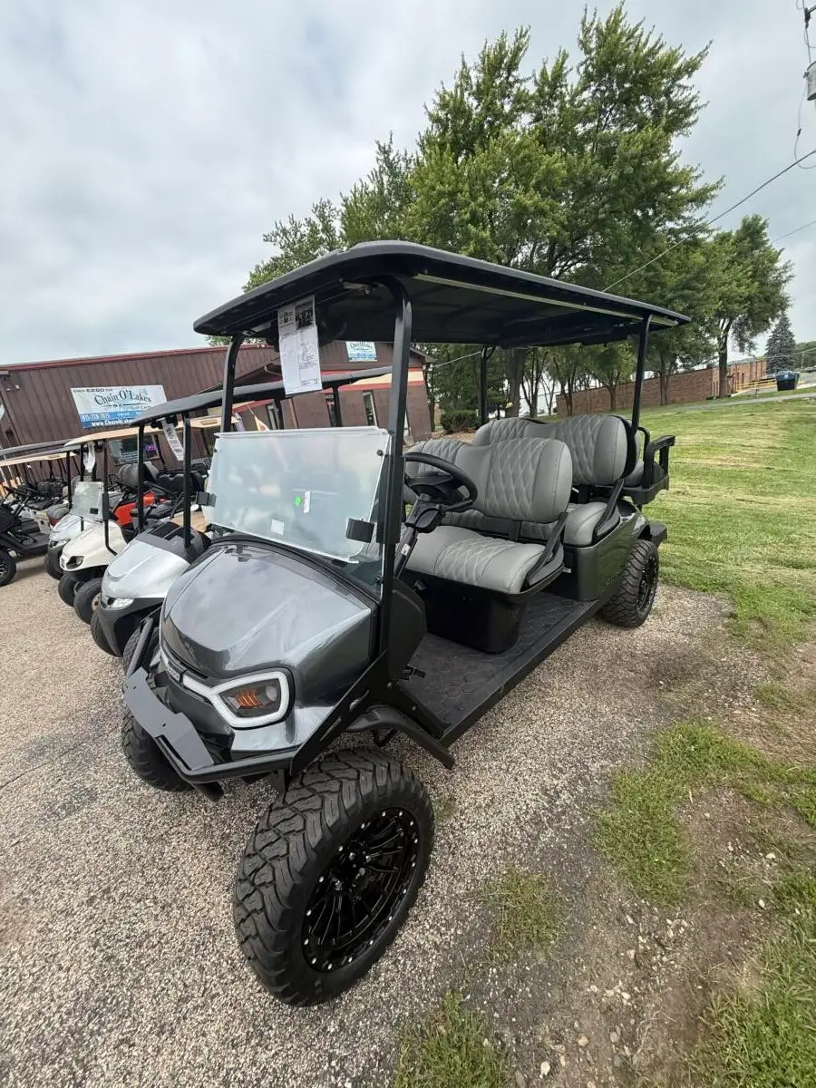 2026 E-Z-GO Express Summit XT Package photo 10