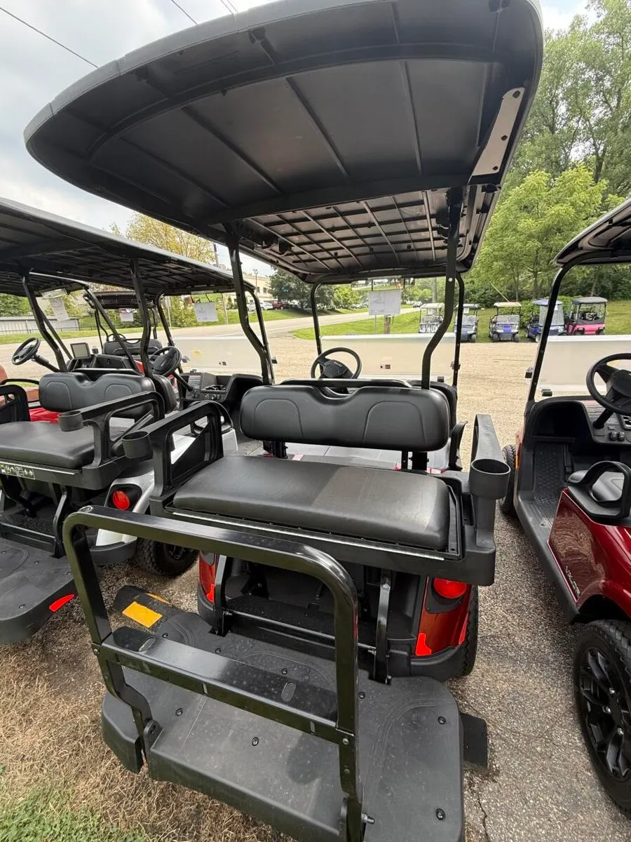 2026 E-Z-GO Valor 4 Passenger photo 14