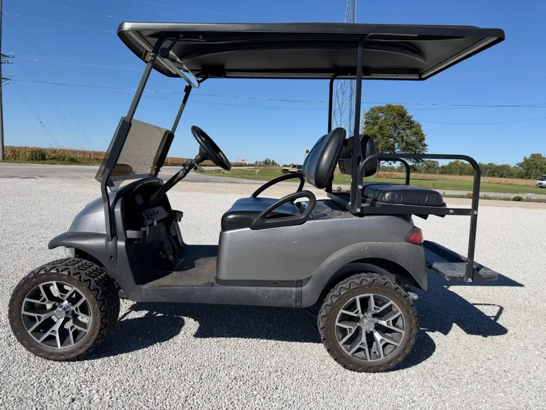 2011 Club Car Precedent photo 2