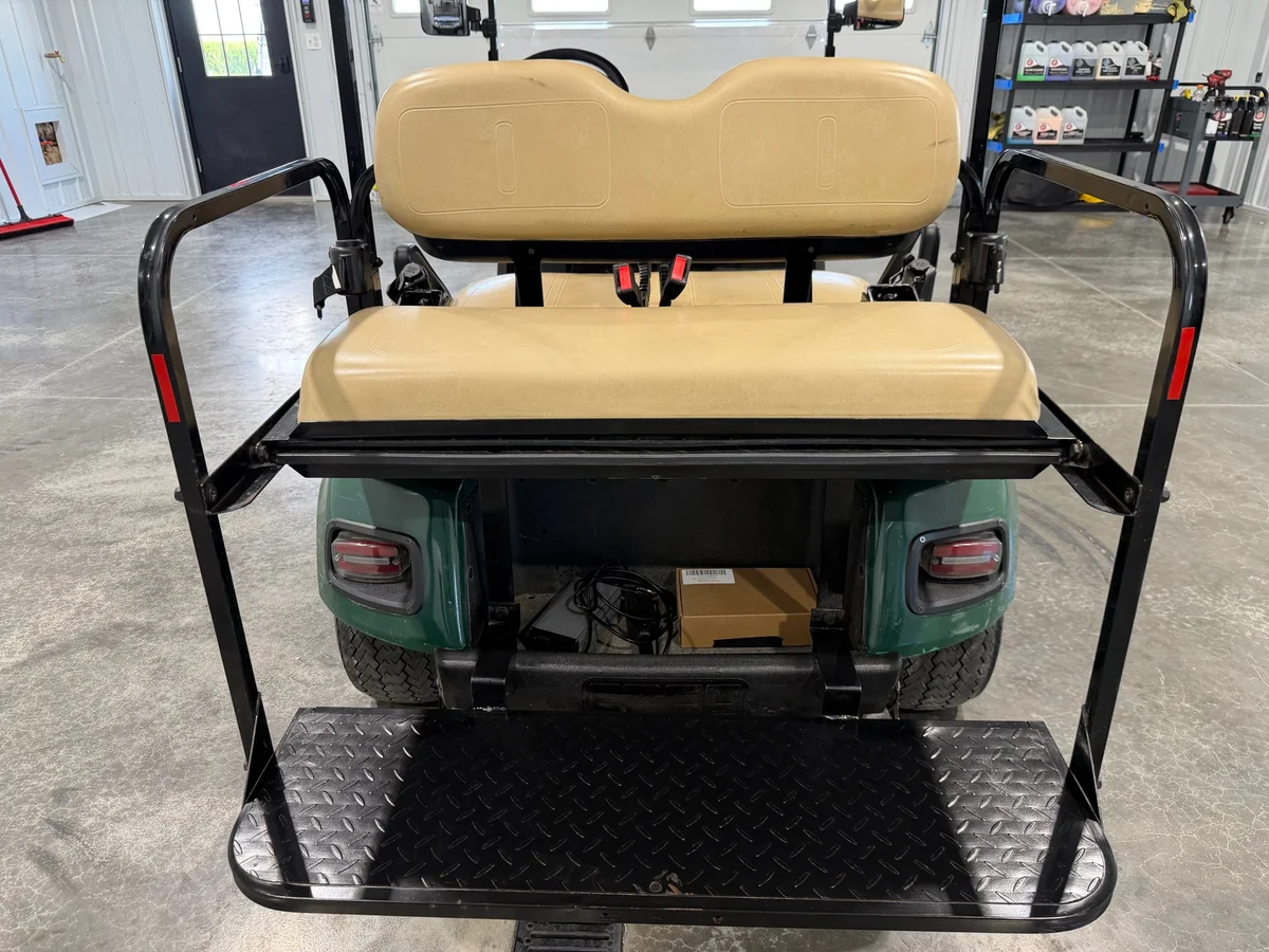 2005 E-Z-GO TXT photo 4