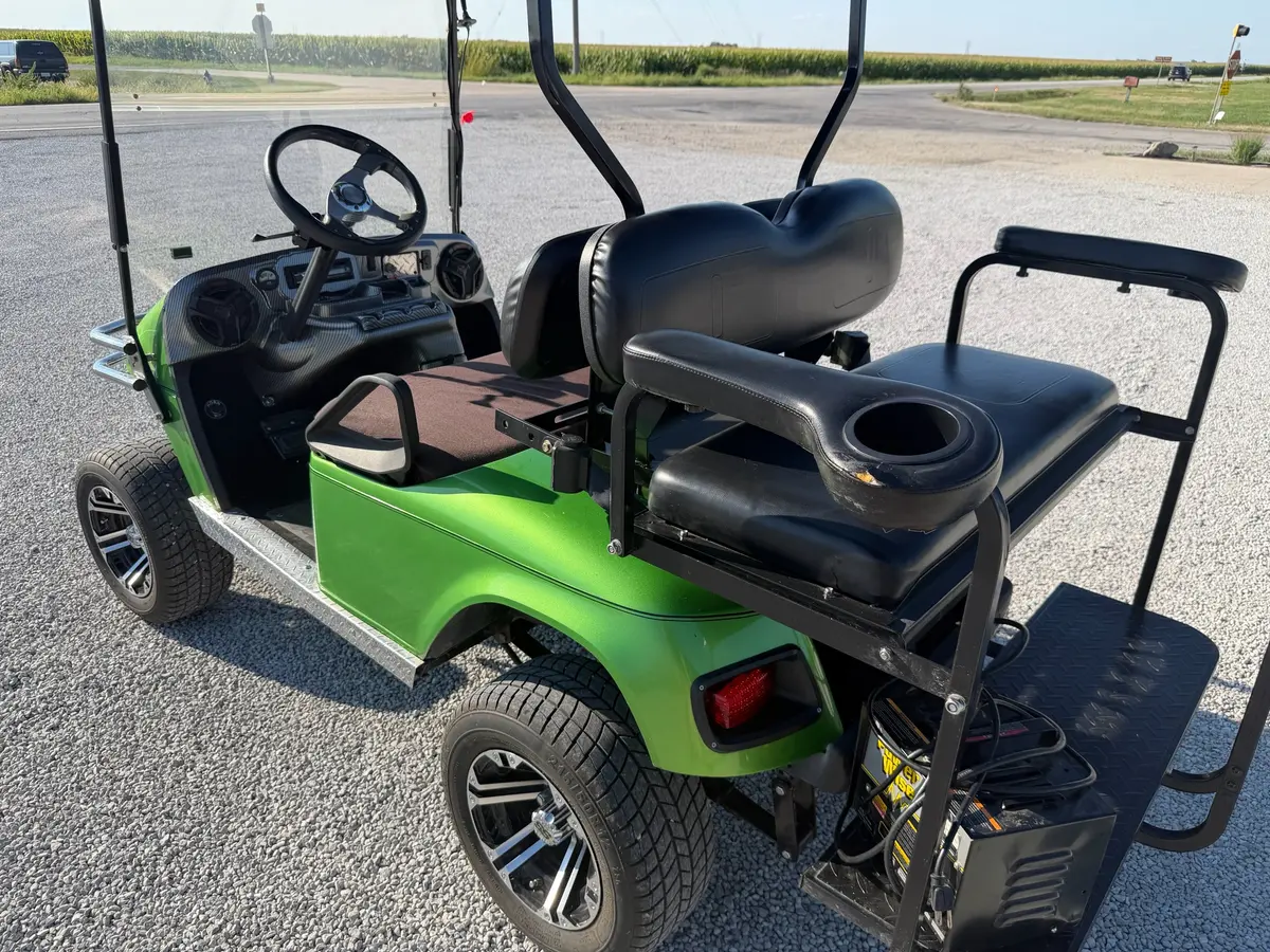 2007 E-Z-GO TXT photo 3