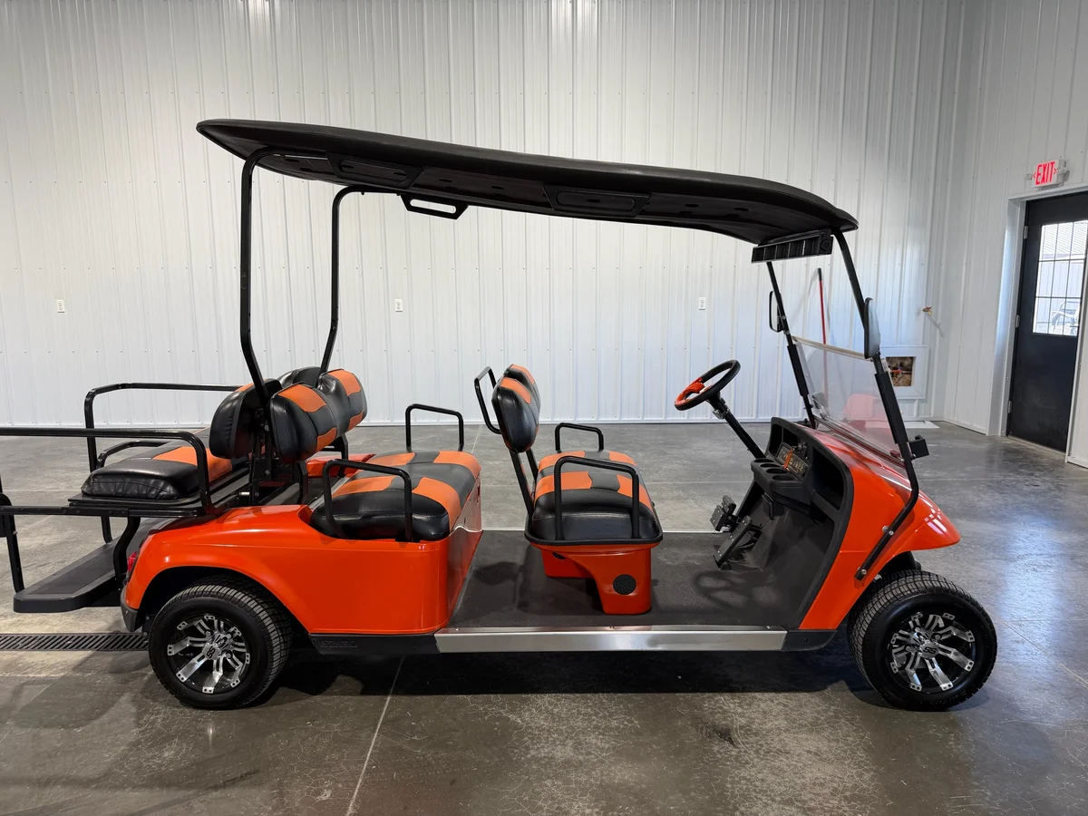 2007 E-Z-GO 6 Passenger Gas photo 6