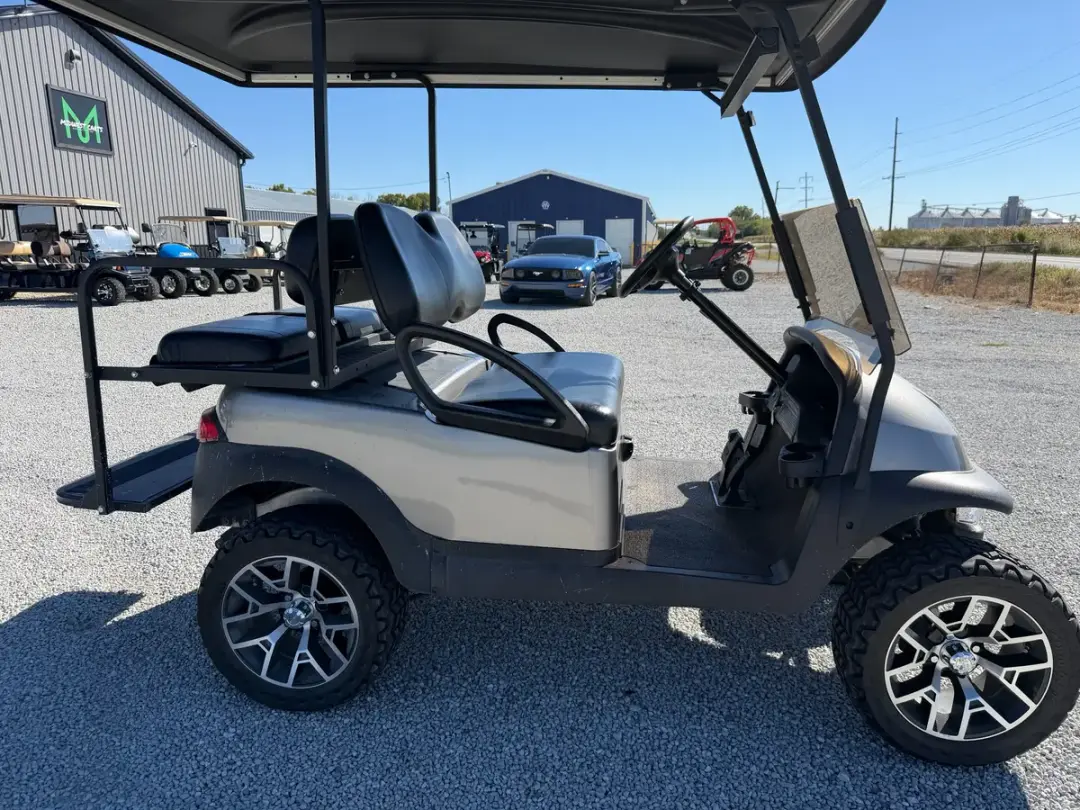 2011 Club Car Precedent photo 5