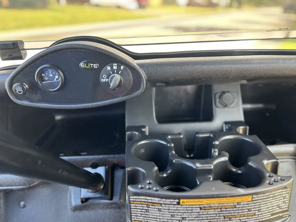 2022 E-Z-GO RXV ELiTE Lithium photo 8