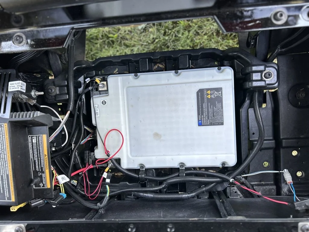 2022 E-Z-GO RXV ELiTE Lithium photo 8