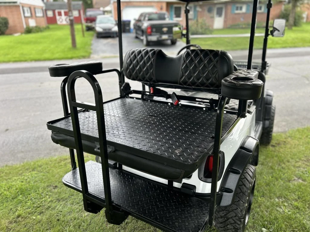 2018 E-Z-GO RXV photo 6