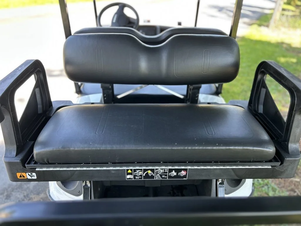 2026 E-Z-GO Express photo 6
