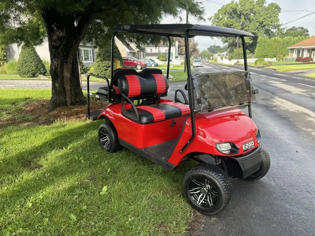 2021 E-Z-GO TXT photo 3