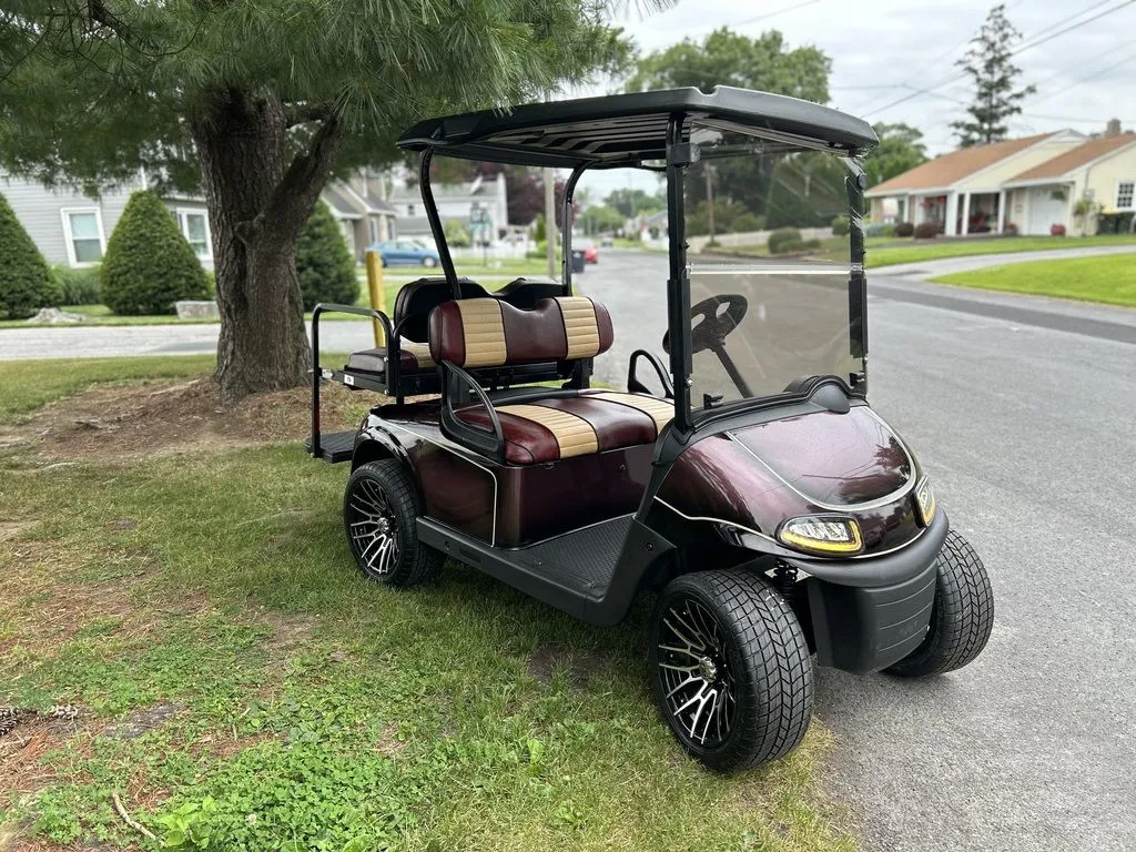 2022 E-Z-GO RXV ELiTE Lithium photo 3