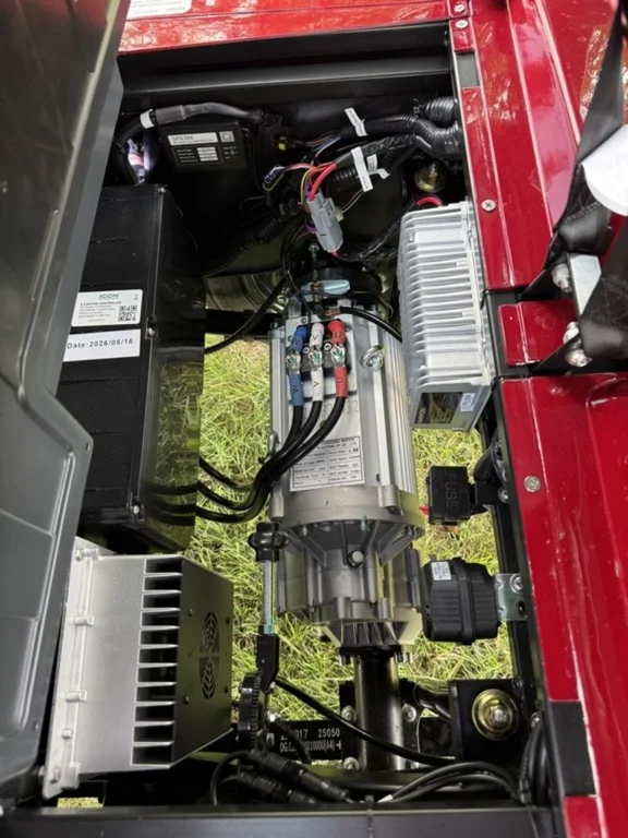 2026 Epic Carts E40FX photo 18
