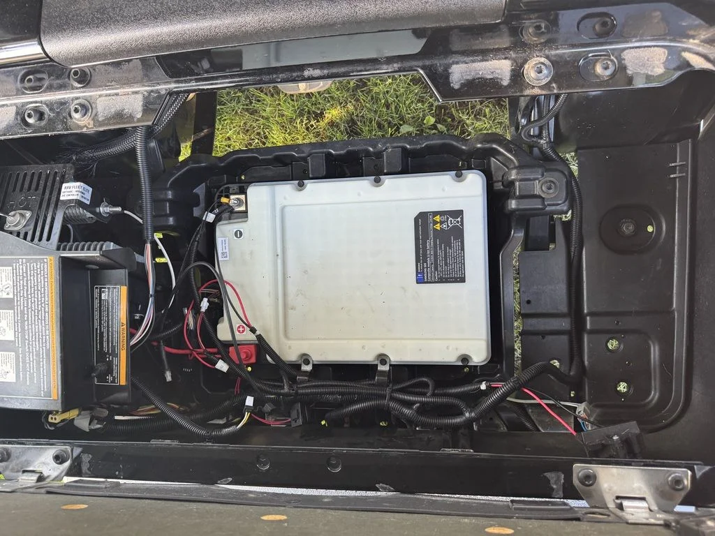 2022 E-Z-GO RXV ELiTE Lithium photo 14
