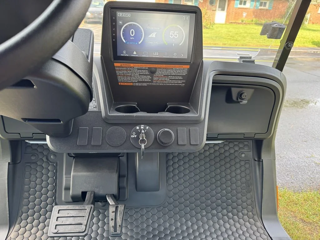 2027 E-Z-GO Liberty photo 13