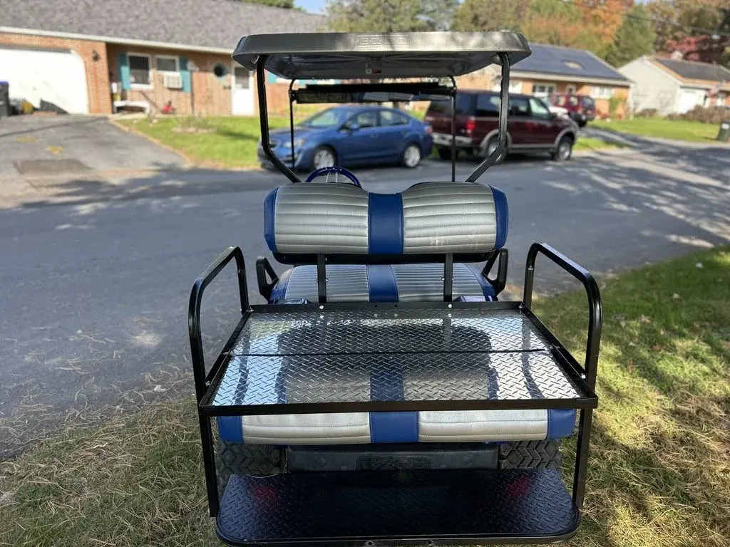 2010 E-Z-GO TXT photo 5