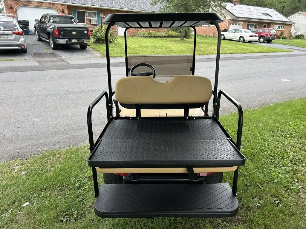 2016 E-Z-GO TXT photo 6