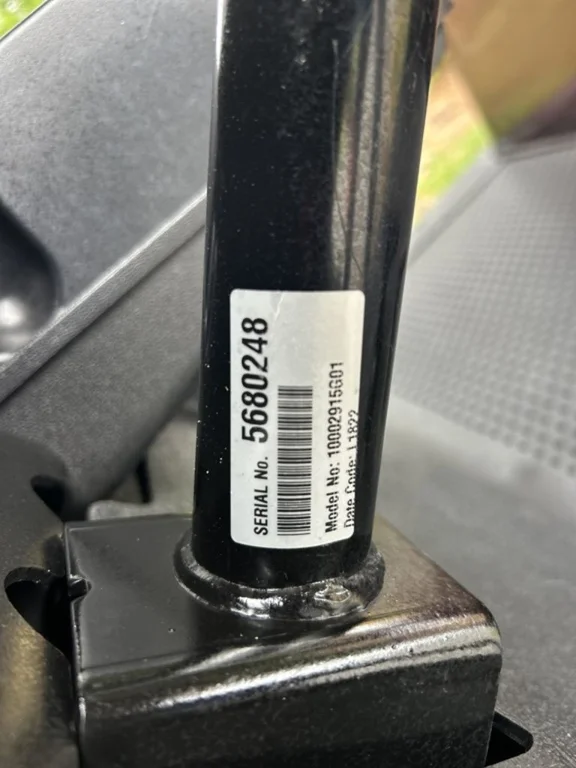 2022 E-Z-GO RXV ELiTE Lithium photo 10
