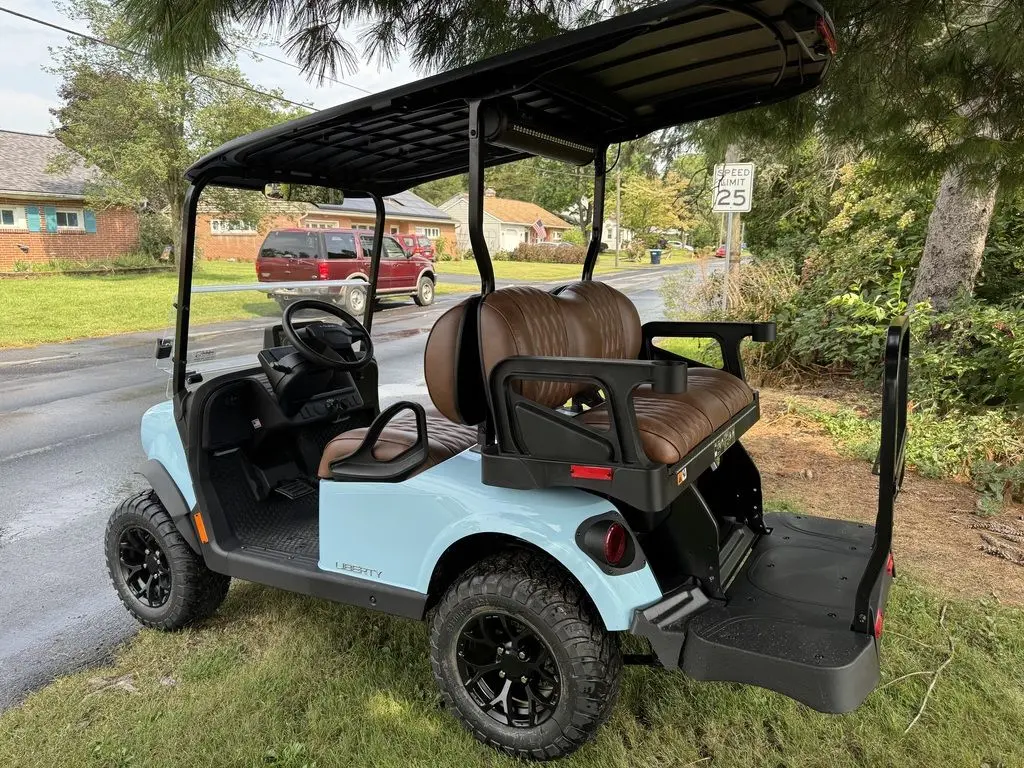 2027 E-Z-GO Liberty photo 6