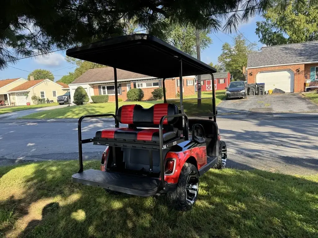 2022 E-Z-GO RXV photo 8