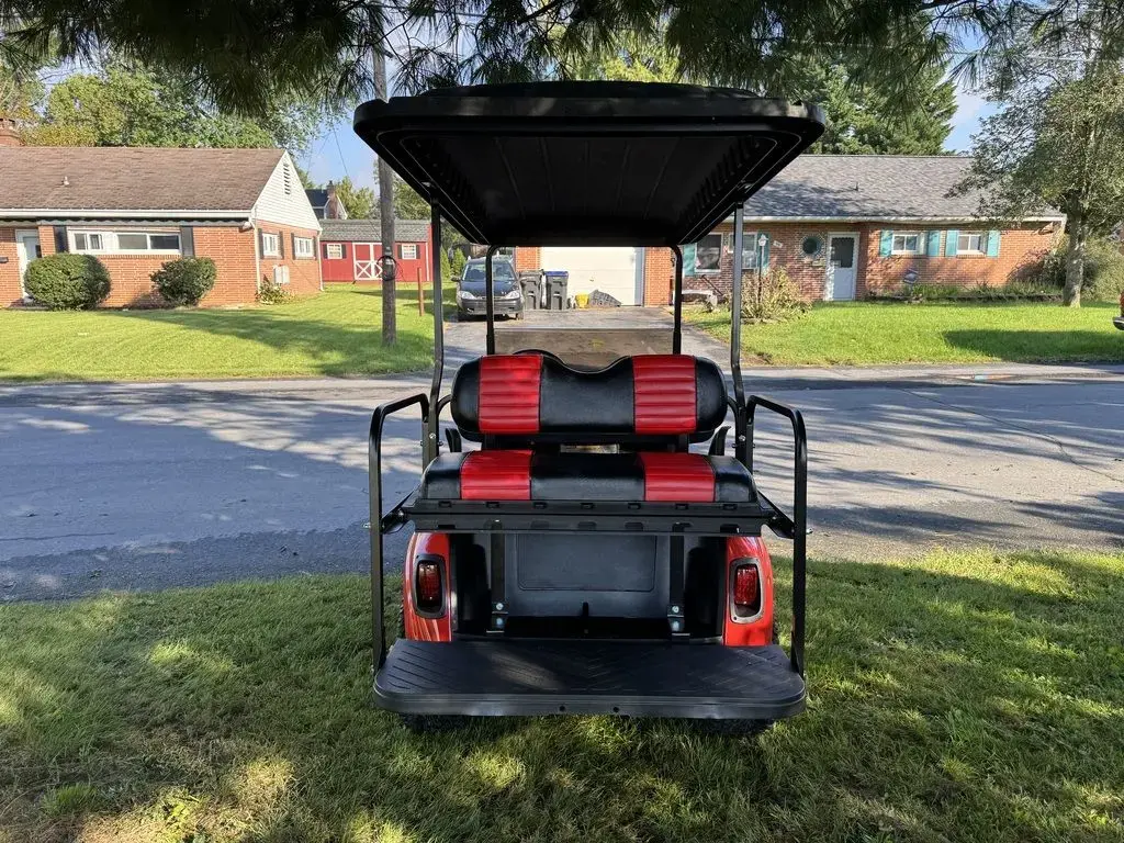 2022 E-Z-GO RXV photo 7