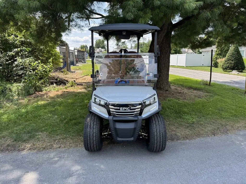 2026 Epic Carts E40FX photo 2