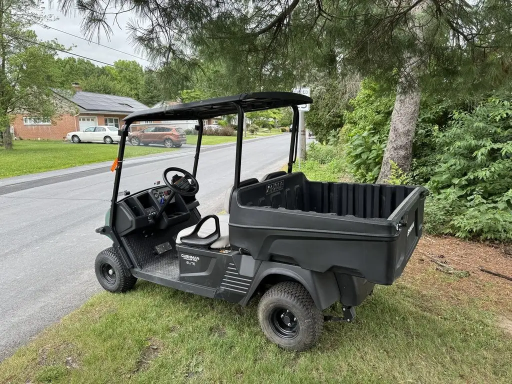 2025 Cushman Hauler PRO photo 5