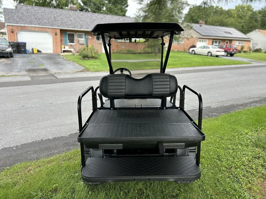 2019 E-Z-GO RXV photo 5