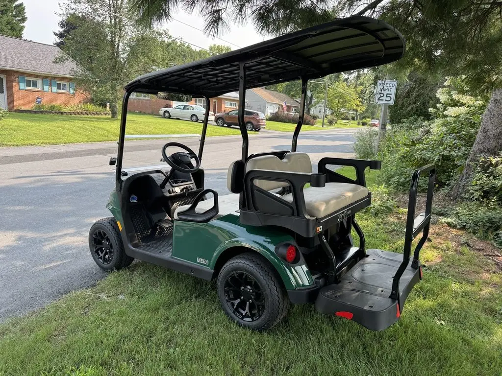 2026 E-Z-GO RXV4 Touring S photo 6