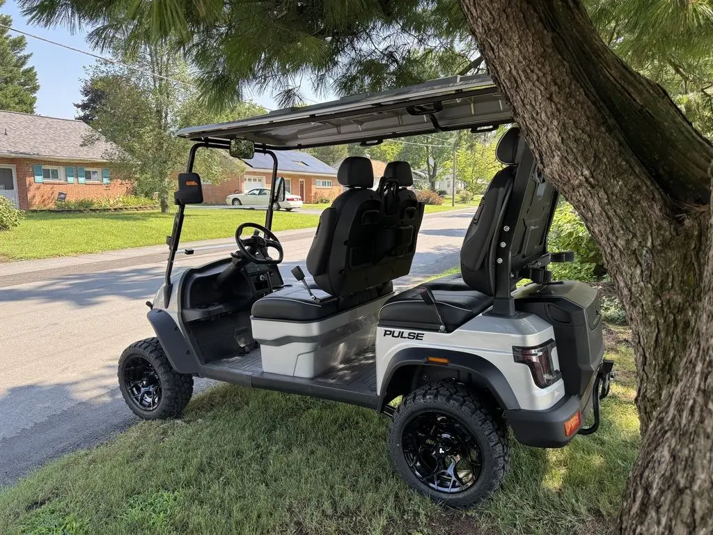 2026 Activev 4 Forward Lifted photo 6