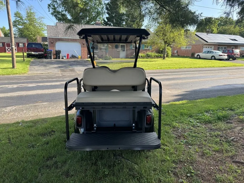 2022 E-Z-GO RXV ELiTE Lithium photo 8