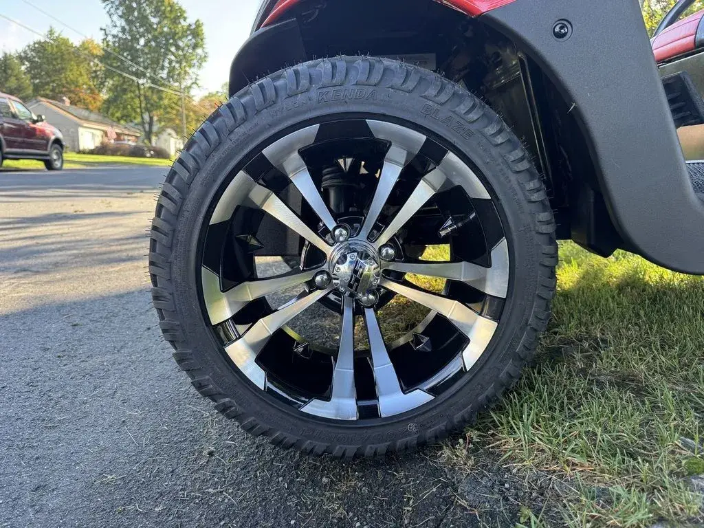 2022 E-Z-GO RXV photo 16